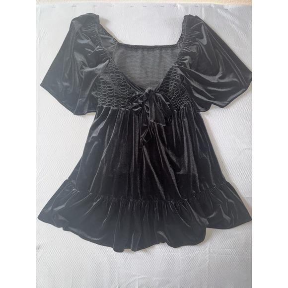 C&V Chelsea & Violet Smocked Ruffle Hem Mini Dress Women's Sz L Black Velvet NWT - Picture 4 of 7